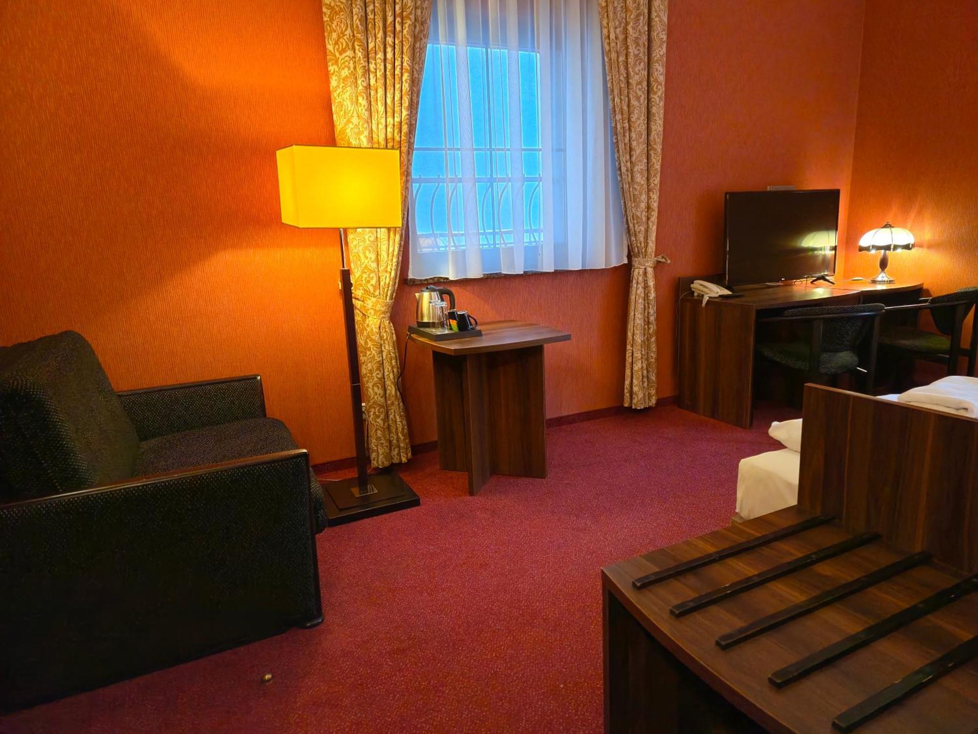 Hotel Dworski Galaktyczny Park Warzymice 외부 사진