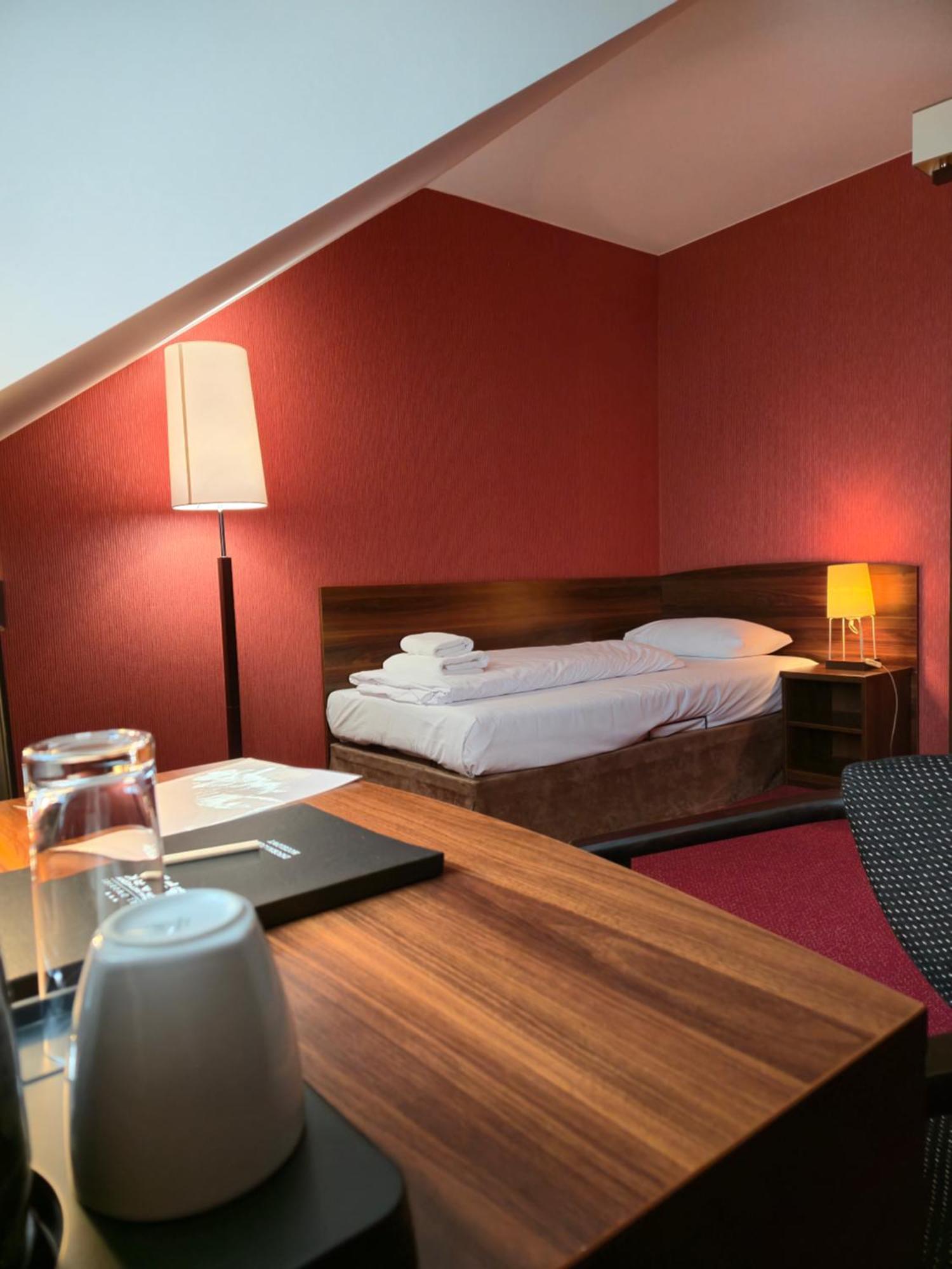Hotel Dworski Galaktyczny Park Warzymice 외부 사진